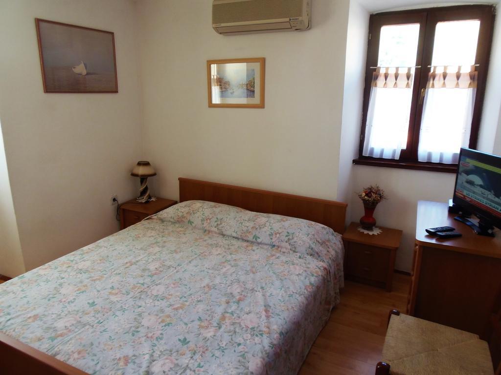Apartment Noemi Medulin Exterior photo