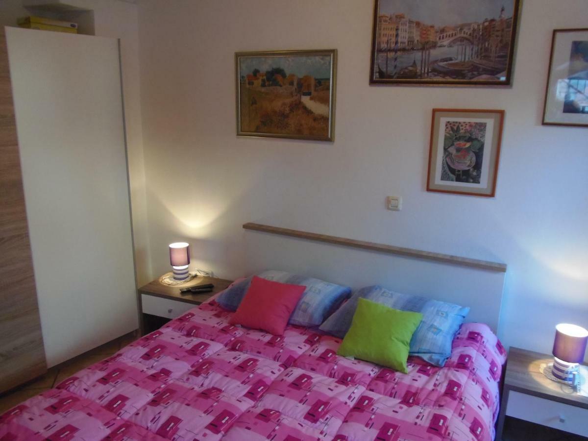 Apartment Noemi Medulin Exterior photo
