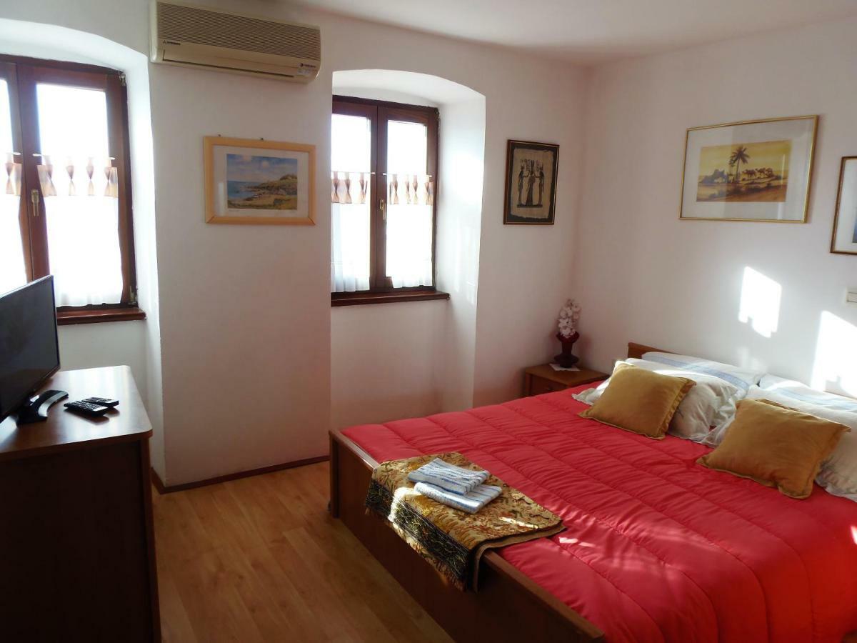 Apartment Noemi Medulin Exterior photo